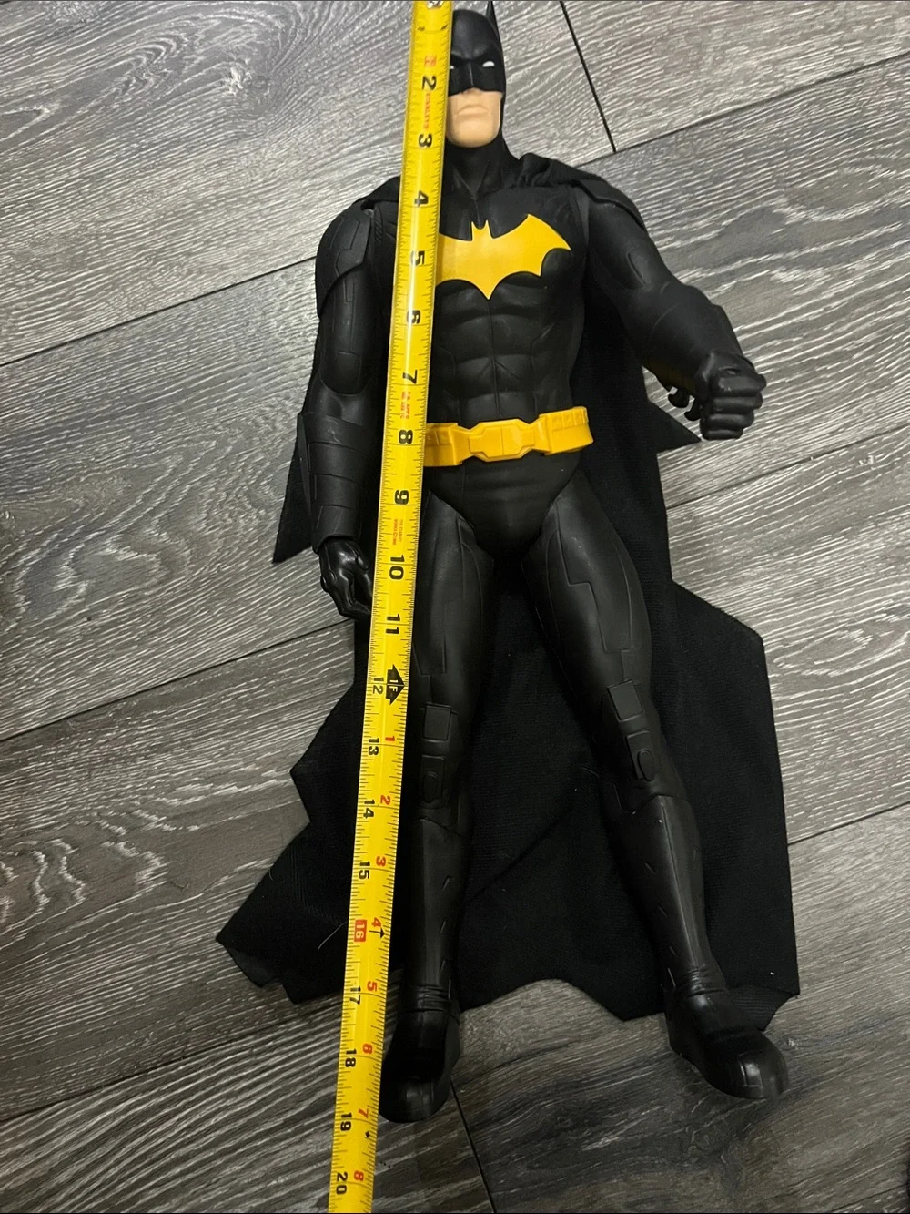 Batman figures 20’